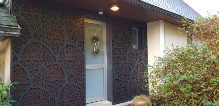 Habillage facade aluminium laque La Roche Maurice 1 1 - Menuiserie metallique - Quimper Brest