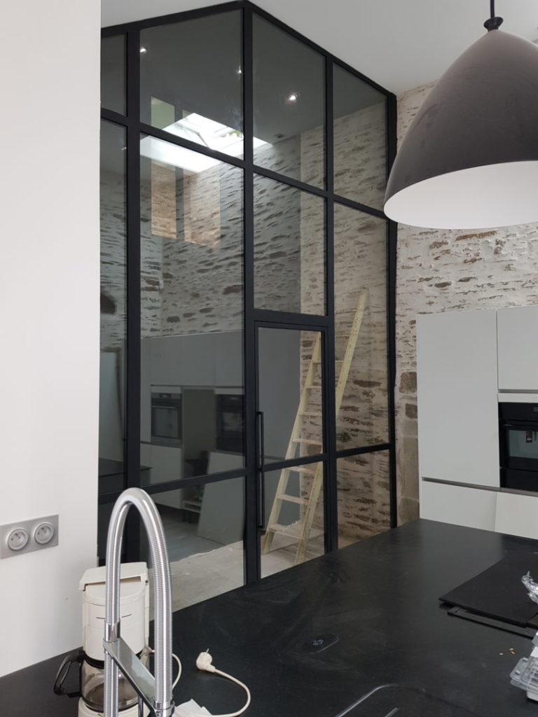 Verriere cave a vin Le Conquet - Menuiserie metallique - Quimper Brest