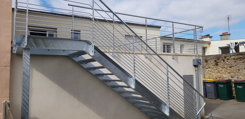 escalier exterieur metal galva - Escalier extérieur métal galva - Quimper Brest